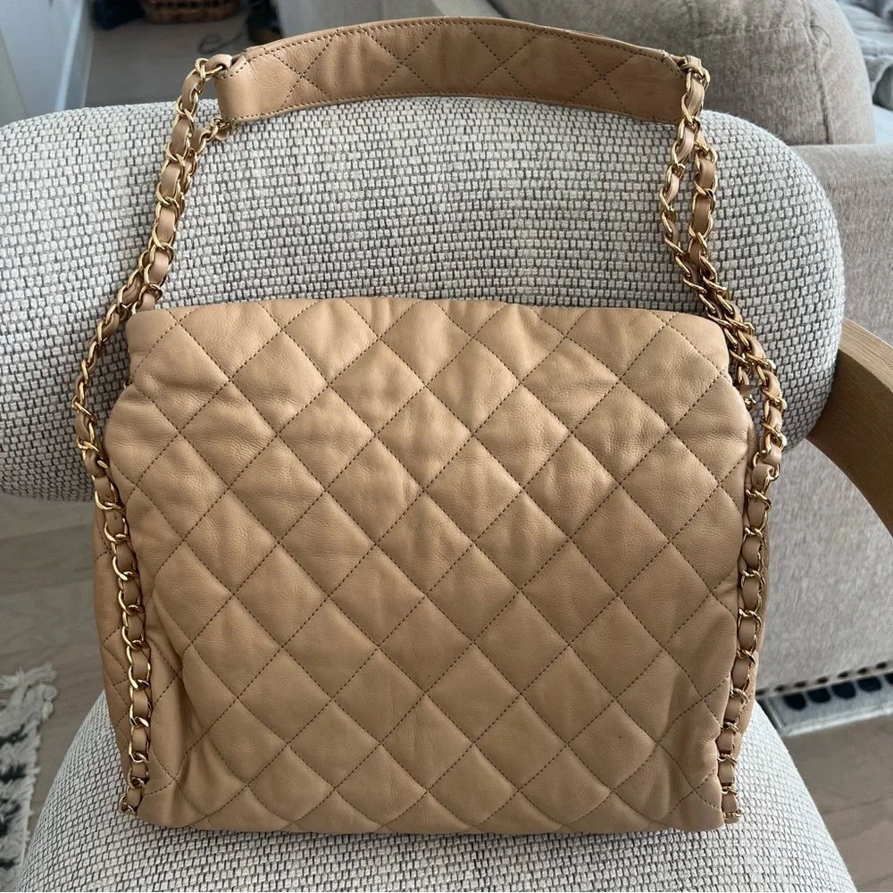CHANEL Chain Me Hobo Quilted Leather Large in Beige Tan